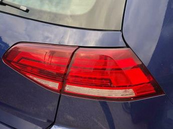 Volkswagen Golf 1.6 TDI SE Nav DSG Euro 6 (s/s) 5dr