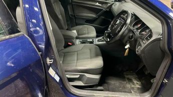 Volkswagen Golf 1.6 TDI SE Nav DSG Euro 6 (s/s) 5dr