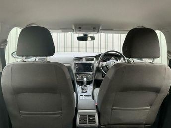 Volkswagen Golf 1.6 TDI SE Nav DSG Euro 6 (s/s) 5dr