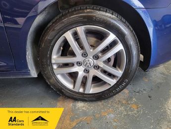 Volkswagen Golf SE TDI DSG