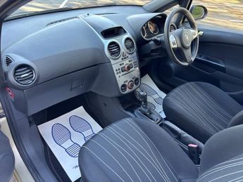 Vauxhall Corsa CLUB AC 16V