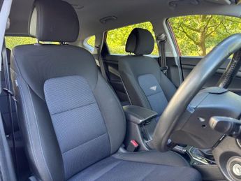 Hyundai Tucson CRDI SE NAV BLUE DRIVE