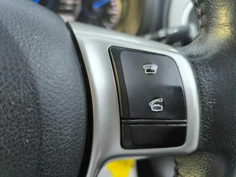 Toyota Yaris VVT-I T4