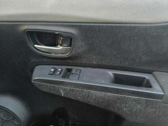 Toyota Yaris VVT-I T4