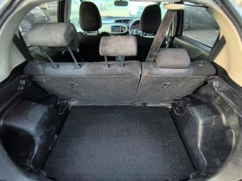 Toyota Yaris VVT-I T4