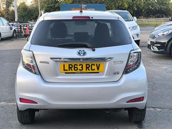 Toyota Yaris VVT-I T4