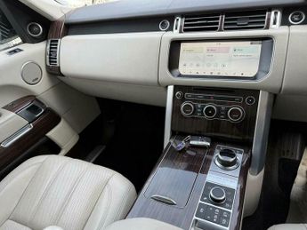 Land Rover Range Rover 3.0 TD V6 Vogue Auto 4WD Euro 6 (s/s) 5dr