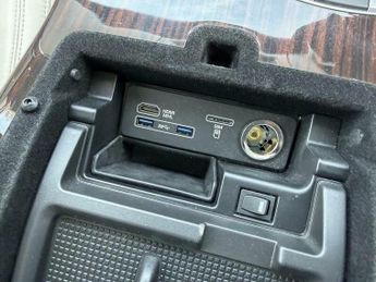 Land Rover Range Rover 3.0 TD V6 Vogue Auto 4WD Euro 6 (s/s) 5dr