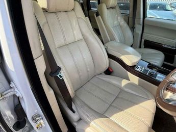 Land Rover Range Rover 3.0 TD V6 Vogue Auto 4WD Euro 6 (s/s) 5dr