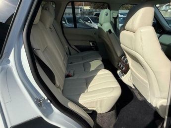 Land Rover Range Rover 3.0 TD V6 Vogue Auto 4WD Euro 6 (s/s) 5dr