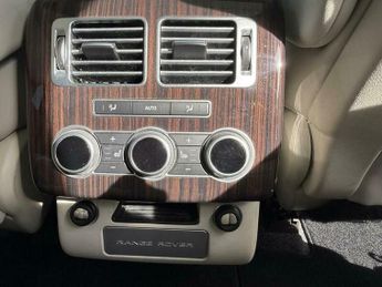 Land Rover Range Rover 3.0 TD V6 Vogue Auto 4WD Euro 6 (s/s) 5dr