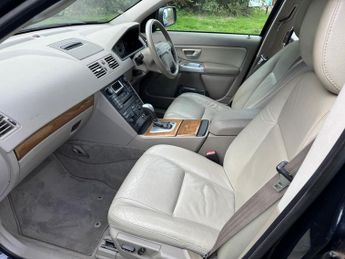 Volvo XC90 T6 SE Great Specification and service history