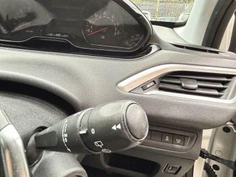 Peugeot 208 1.4 e-HDi Access+ EGC Euro 5 (s/s) 3dr