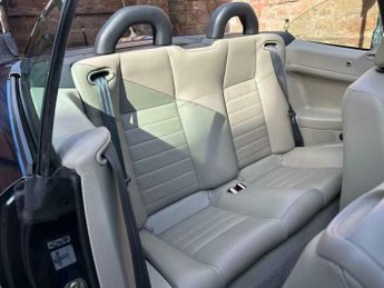 Renault Megane 1.6 VVT Privilege 2dr