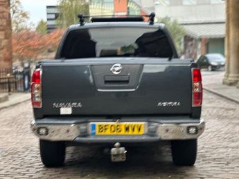 Nissan Navara 2.5 dCi Aventura 4dr