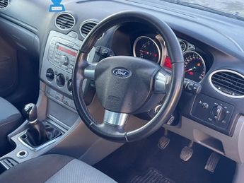 Ford Focus 1.8 Zetec Hatchback 5dr Petrol Manual (169 g/km, 123 bhp)
