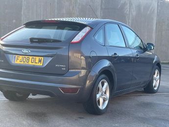 Ford Focus 1.8 Zetec Hatchback 5dr Petrol Manual (169 g/km, 123 bhp)