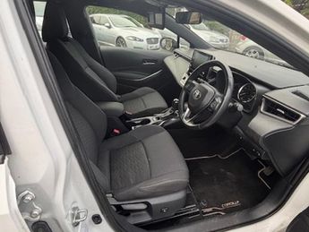Toyota Corolla ICON-**HYBRID** FABULOUS SPECIFICATION AND SUPER LOW RUNNING COS