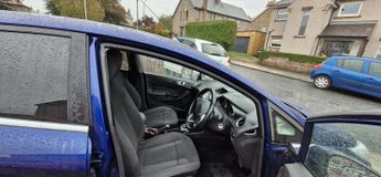 Ford Fiesta TITANIUM automatic