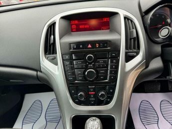 Vauxhall Astra 1.6 16v SRi Auto Euro 5 5dr