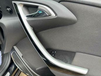 Vauxhall Astra 1.6 16v SRi Auto Euro 5 5dr