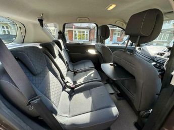 Renault Scenic 2.0 VVT Expression CVT Euro 5 5dr