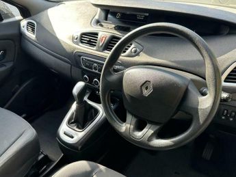 Renault Scenic 2.0 VVT Expression CVT Euro 5 5dr