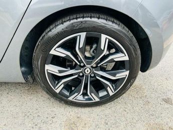 Renault Clio 1.6 E-TECH Techno Auto Euro 6 (s/s) 5dr