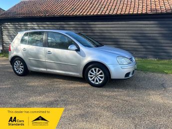 Volkswagen Golf MATCH FSI 115
