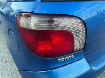 Toyota Yaris 1.0 VVT-i 16v CDX 5dr