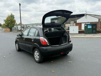 Kia Rio 1.4 2 5dr