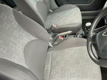 Kia Rio 1.4 2 5dr