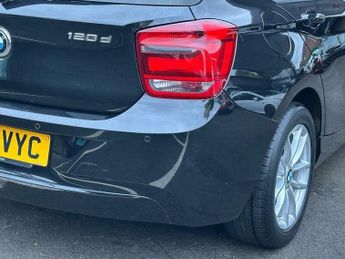 BMW 1 SERIES 2.0 120d BluePerformance SE Auto Euro 6 (s/s) 5dr