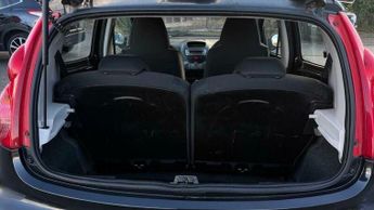 Peugeot 107 1.0 12V Millesim Euro 4 5dr