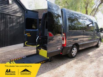 Renault Master 2.3 DCi MM33 BUSINESS+ WHEELCHAIR ACCESS VEHICLE WAV 3 SEATER TW