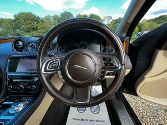 Jaguar XJ 3.0d V6 Luxury Auto Euro 5 (s/s) 4dr (LWB)
