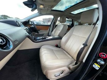 Jaguar XJ 3.0d V6 Luxury Auto Euro 5 (s/s) 4dr (LWB)