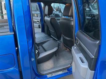 Ford Ranger FORD RANGER THUNDER 4X4 AUTO PICKUP WITH AIRCON HEATED SEATS. 7,