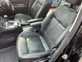 Peugeot 5008 BLUE HDI S/S ALLURE