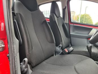 Toyota AYGO VVT-I PLUS
