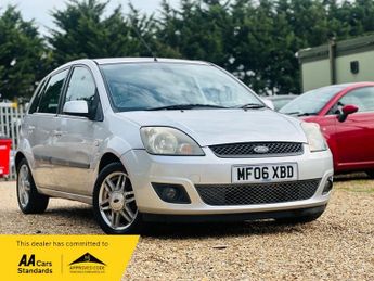 Ford Fiesta 1.6 Ghia Hatchback 5dr Petrol Automatic (176 g/km, 99 bhp)