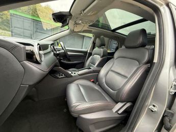 MG ZS 51.1kWh Trophy Auto 5dr