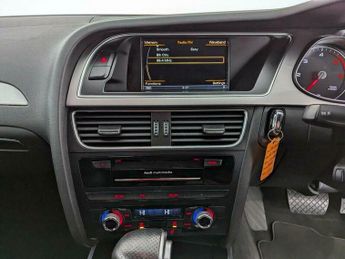 Audi A4 Avant 2.0 TDI S line Multitronic Euro 5 (s/s) 5dr