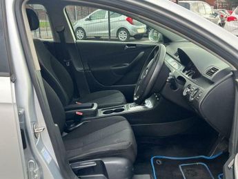 Volkswagen Passat 2.0 FSI S Tiptronic Euro 4 5dr