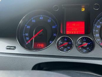 Volkswagen Passat 2.0 FSI S Tiptronic Euro 4 5dr
