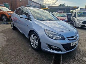 Vauxhall Astra 1.7 CDTi ecoFLEX SRi Euro 5 (s/s) 5dr