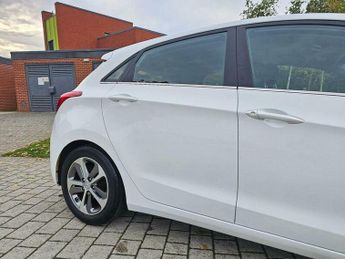 Hyundai I30 1.6 CRDi Blue Drive SE Nav DCT Euro 6 (s/s) 5dr