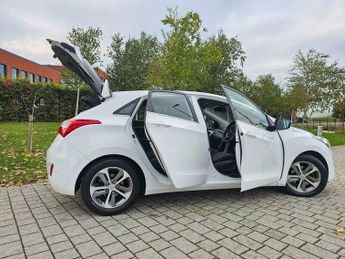 Hyundai I30 1.6 CRDi Blue Drive SE Nav DCT Euro 6 (s/s) 5dr