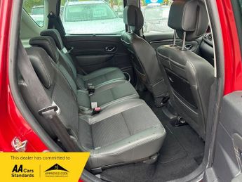 Renault Scenic DYNAMIQUE TOMTOM DCI