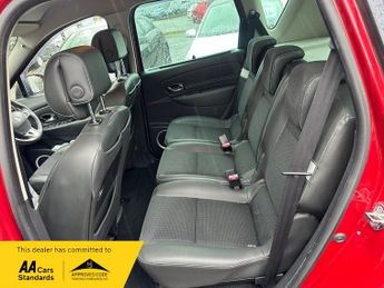 Renault Scenic DYNAMIQUE TOMTOM DCI